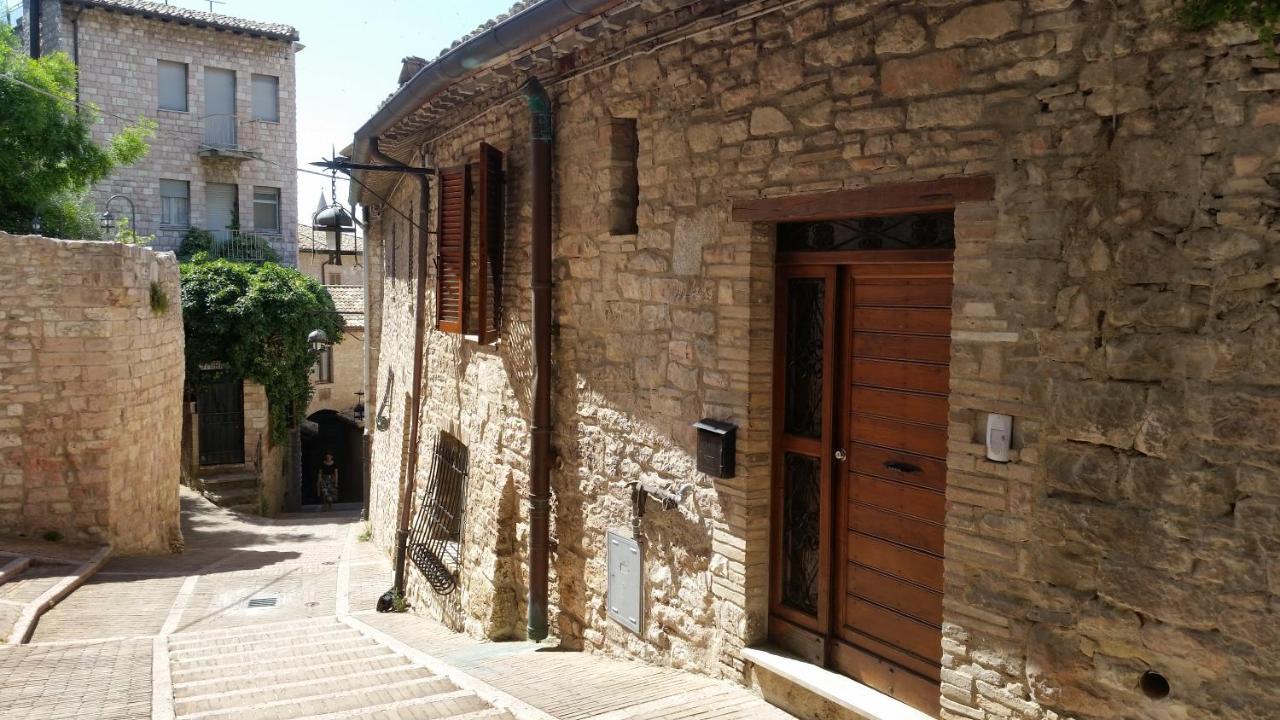 Camere Santa Chiara Assisi Exterior photo