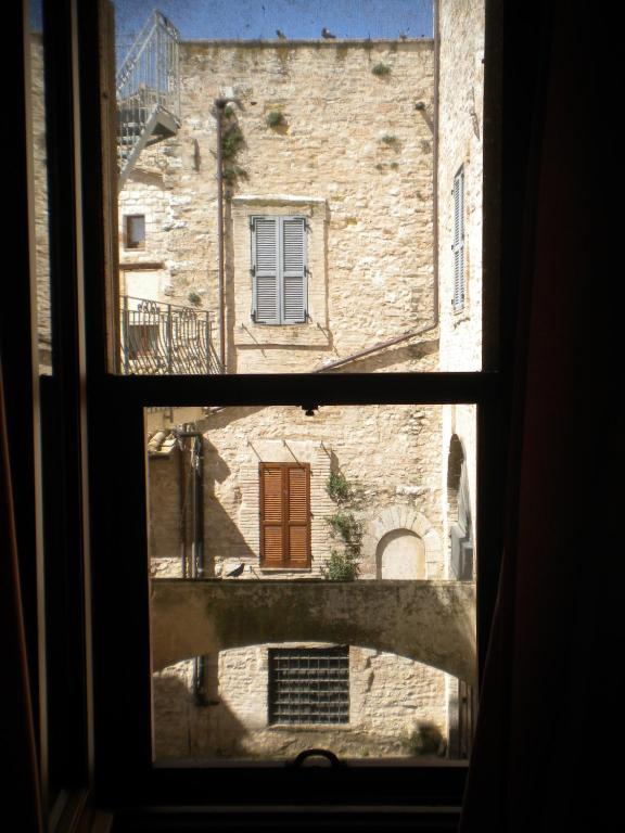 Camere Santa Chiara Assisi Exterior photo